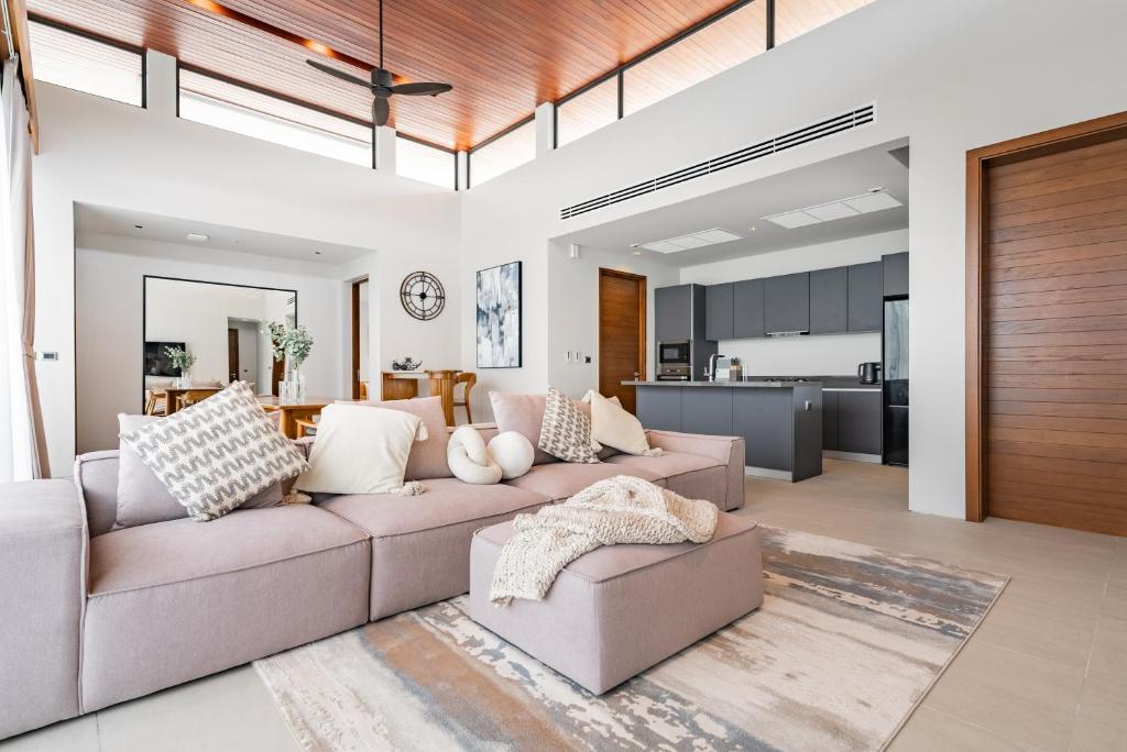 Botanica Modern Loft by Villacarte