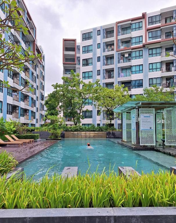Centrio Condominium 8162 Centrio Condominium 8162