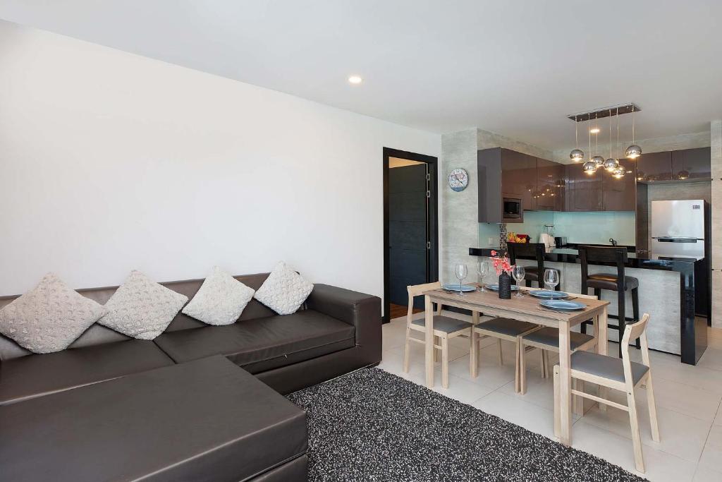 Stylish Stay, Quiet Vibe - Apartment RGN B411 in Bangtao