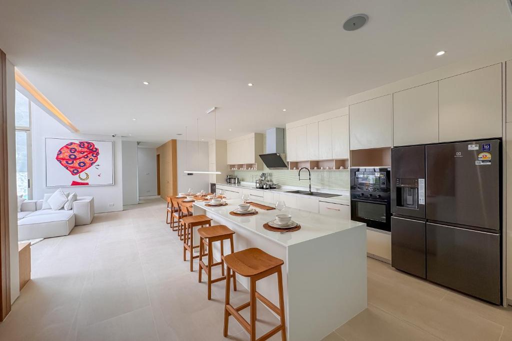 New Tropical Modernity! 3BR Pool Villa LuxPride4 L21 near Laguna Phuket New Tropical Modernity! 3BR Pool Villa LuxPride4 L21 near Laguna Phuket