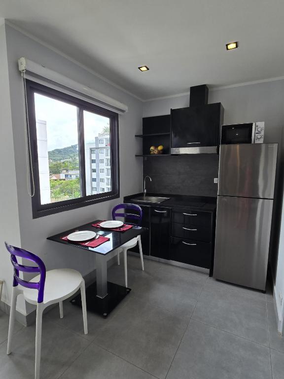 Sleek Corner 1 Bed Apt T1-607 Sleek Corner 1 Bed Apt T1-607