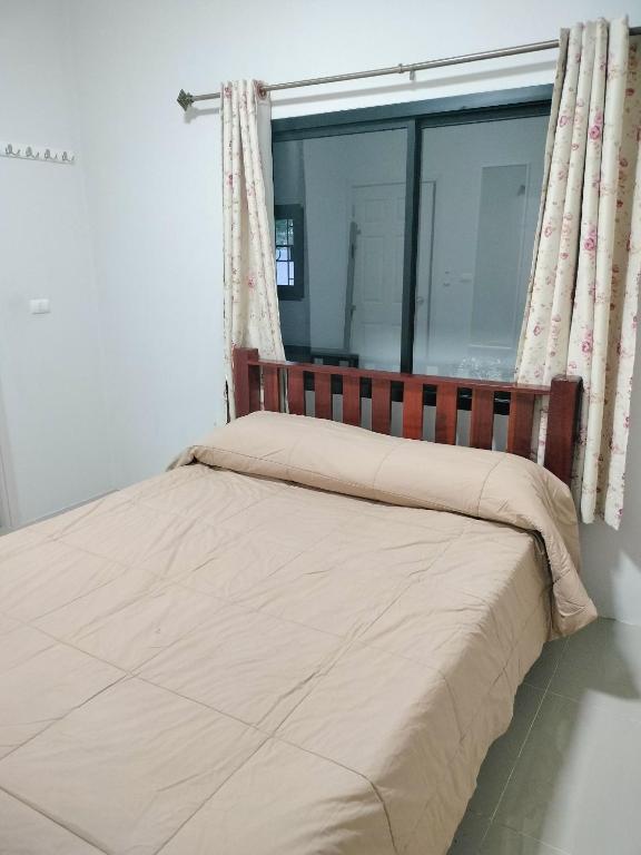 Phuket villa Naiyang