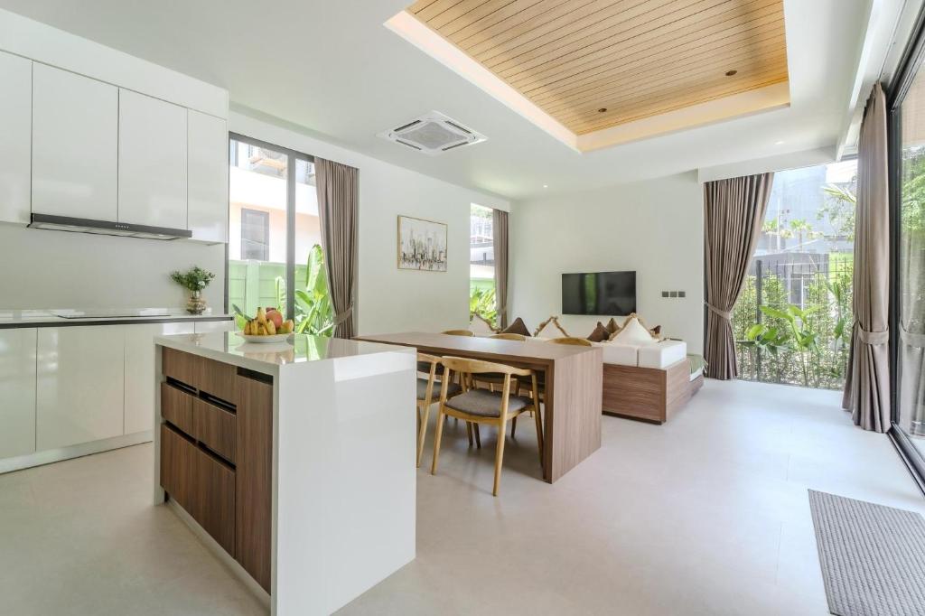 Aileen Layan Villa 6 4BR Forest 2 Minutes Beach Aileen Layan Villa 6 4BR Forest 2 Minutes Beach