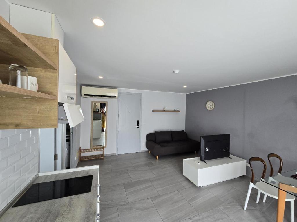 Skyline Serenity 1Bed T2-721 Skyline Serenity 1Bed T2-721