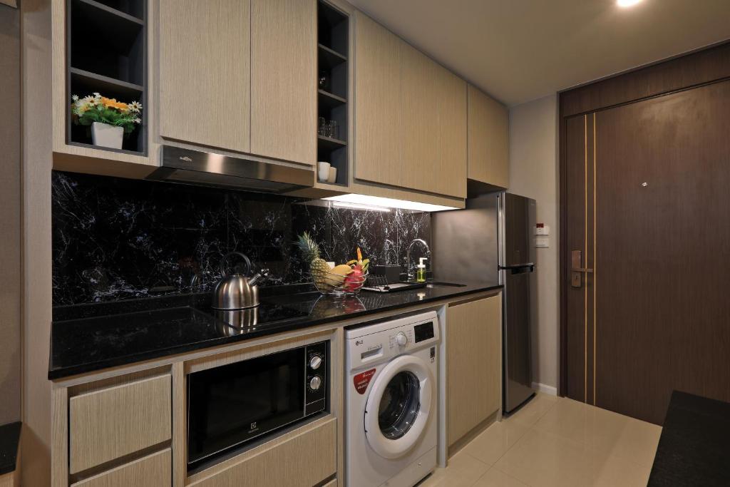 Sea View 1-BR 36 m2 Panora Surin by Holy Cow Sea View 1-BR 36 m2 Panora Surin by Holy Cow