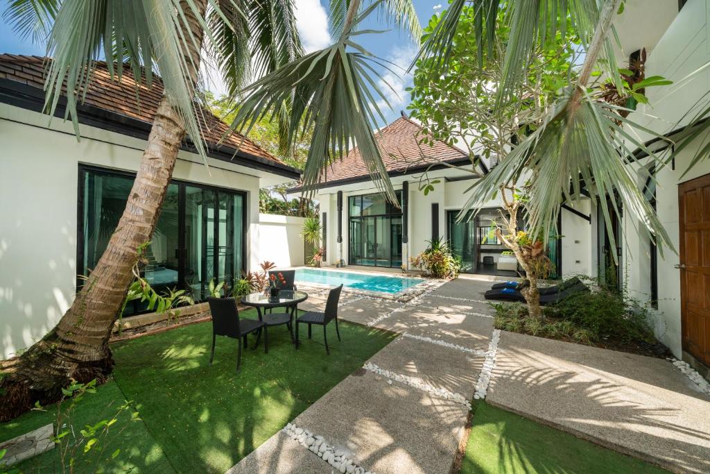 Wings Villa Laguna Bang Tao Beach Phuket