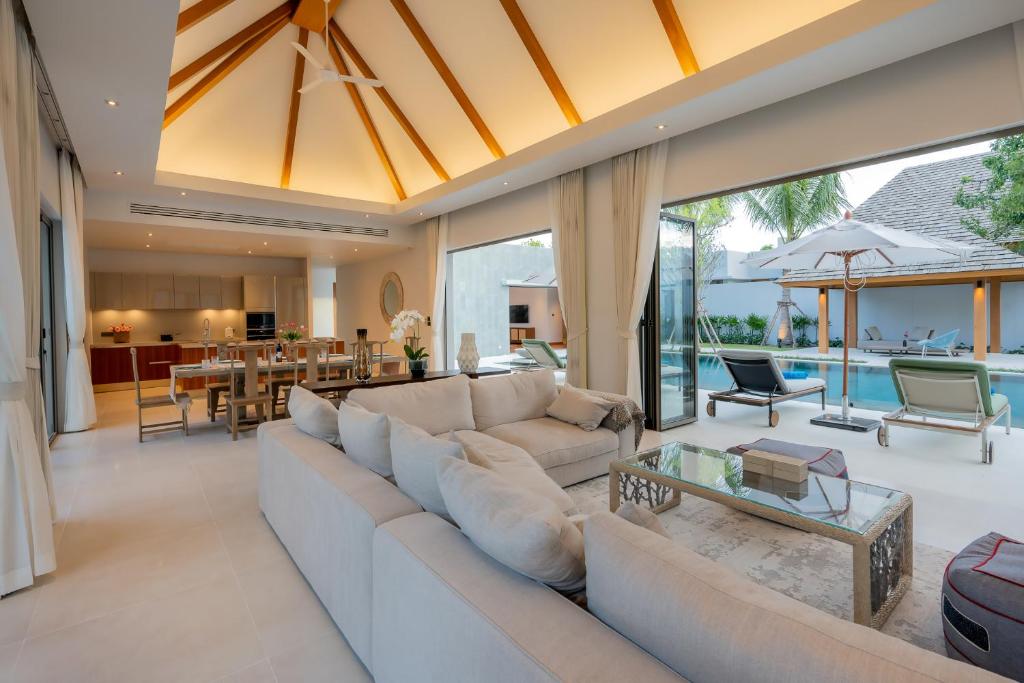Anchan Bangtao 4 Bedroom Pool Luxury Courtyard Villa