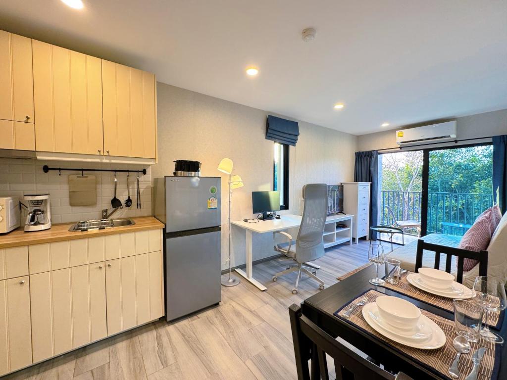 Digital Nomad Home Away With Pool & Gym